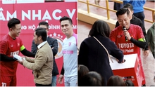 Tuấn Hưng quyên được hơn 200 triệu ủng hộ gia đình thủ môn Ngọc Tuấn U23 Việt Nam