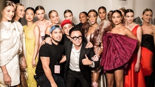 Dàn mẫu 'khủng' trình diễn BST của Công Trí tại New York Fashion Show