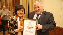 Nữ dịch giả Việt Nam nhận giải thưởng văn học dịch Nga