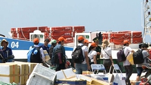 2000 du khách mắc kẹt tại huyện đảo Lý Sơn do thời tiết xấu