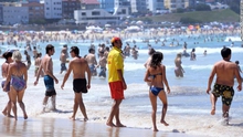 Australia nắng nóng kỷ lục lên tới gần 50 độ C
