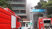 Dập tắt vụ cháy lớn tại công trình xây dựng Bệnh viện Việt Pháp