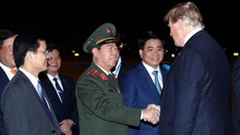Chùm ảnh: Tổng thống Mỹ Donald Trump di chuyển về khách sạn Marriott JW, Hà Nội