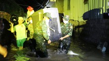 Hình ảnh: Phú Yên hàng trăm nhà dân thành phố Tuy Hòa bị ngập do triều cường