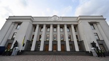 Quốc hội Ukraine ban bố lệnh tình trạng khẩn cấp quốc gia