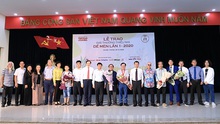 Kết quả Giải thưởng thiếu nhi Dế Mèn lần 1-2020: Nhà văn Nguyễn Nhật Ánh được vinh danh là 'Hiệp sĩ Dế Mèn'