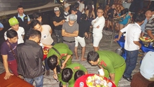 Công an đột kích quán bar tại Đồng Nai, 80 người dương tính với ma túy