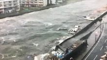 VIDEO: Siêu bão Jebi hoành hành tại Nhật Bản