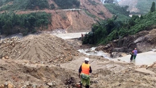 Tạm cấp kinh phí hỗ trợ khẩn cấp 3 tỉnh miền Trung khắc phục hậu quả mưa lũ