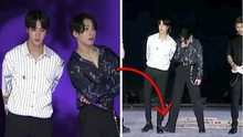 Jin và Jungkook lại ‘đành hanh’ nhau ngay trên sân khấu Bang Bang Con