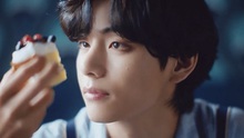 'Thợ bánh' V BTS khiến ARMY ngây ngất trong quảng cáo mới
