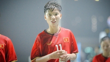 Cầu thủ U19 nữ Việt Nam gây sốt với màn tâng bóng cực khó