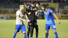 Quảng Nam FC 1-1 Nam Định: Thủ môn mắc lỗi, chủ nhà mất điểm