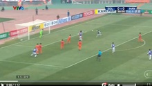 VIDEO: Văn Quyết volley tung lưới Sơn Đông, kết thúc gọn gàng pha phối hợp như mơ của Hà Nội