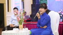 NSƯT Hồng Liên làm liveshow riêng sau 40 năm ca hát