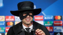 HLV Shakhtar Donetsk hóa trang thành 'Zorro' sau khi thắng Man City