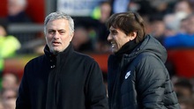 Giải mã nụ cười bí ẩn Mourinho dành cho Conte ở Old Trafford