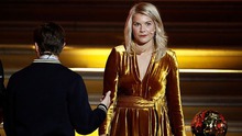 MC người Pháp bị chỉ trích dữ dội vì yêu cầu Quả bóng Vàng nữ nhảy sexy trên sân khấu