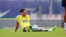 Bóng đá hôm nay 27/8: Messi vẫn tập luyện cùng Barcelona, MU công bố tân binh