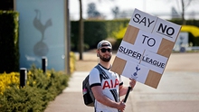 CĐV biểu tình phản đối Super League
