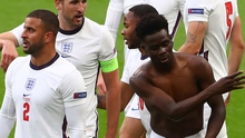 Tin EURO 23/6: Mbappe nhận nhiệm vụ mới ở tuyển Pháp. Saka gây cười với màn cởi áo