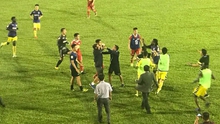 HLV Hà Nội FC tố suýt bị đánh ở sân của HAGL