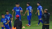U23 Việt Nam 'đội mưa' tập luyện, quyết đấu Palestine