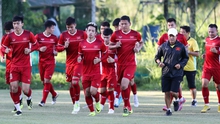Tuyển Việt Nam tập buổi đầu tiên tại Malaysia, Quang Hải là ứng viên Cầu thủ hay nhất châu Á 2018
