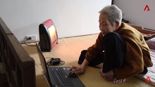 Cụ bà 97 tuổi người Việt khiến cộng đồng quốc tế ngả mũ vì trình độ IT cao thủ
