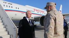 Đội Su-30 bảo vệ Tổng thống Putin dựng ‘bẫy nhiệt’ nguyện hứng tên lửa kẻ địch