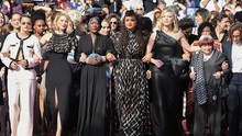 Cannes 2018: Các sao nữ biểu tình trên thảm đỏ