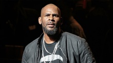 Siêu sao R&B R. Kelly bị cáo buộc lạm dụng nhiều bé gái