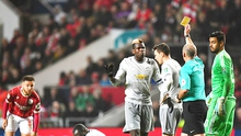 M.U: Paul Pogba lại vào bóng nguy hiểm, đá xấu, đáng lẽ nhận thẻ đỏ