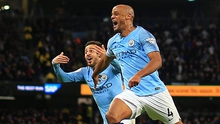 ĐIỂM NHẤN Man City 1-0 Leicester: Kompany sắm vai người hùng, Man xanh cận kề chức vô địch