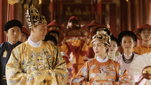 MV ‘Không thể cùng nhau suốt kiếp’ của Hòa Minzy kể về mối tình bi kịch của Nam Phương Hoàng hậu