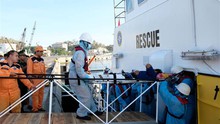 Cứu nạn một thuyền viên bị thương khi đánh bắt hải sản tại khu vực quần đảo Trường Sa