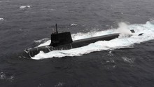 Tàu ngầm Nhật Bản va chạm với tàu tư nhân