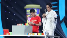 'Siêu tài năng nhí': Cậu bé 'treo ngược người' chơi rubik khiến Hari Won kinh ngạc