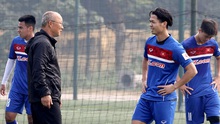 HLV Park Hang Seo cất Công Phượng, trung vệ tuyển Việt Nam về với HLV Miura