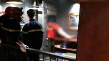 Hà Nội: chết thảm vì kẹt đầu trong thang máy