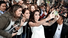Angelina Jolie lấy lại phong thái minh tinh sau 'bão' hôn nhân đổ vỡ