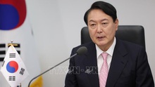 Tổng thống Hàn Quốc chỉ thị tăng cường phòng thủ sau vụ phóng của Triều Tiên