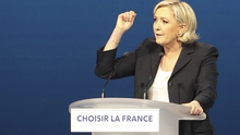 Ứng viên tổng thống Pháp Le Pen bị tố đạo văn của người thua cuộc