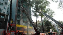 Cháy khách sạn trên đường Trần Hưng Đạo, TP HCM: Đã giải cứu 19 người