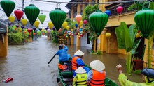 Áp thấp nhiệt đới chồng siêu bão MangKhut nguy cơ đổ bộ Biển Đông?