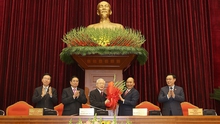 Ra mắt Ban Chấp hành Trung ương Đảng khóa XIII, Đồng chí Nguyễn Phú Trọng tái đắc cử Tổng Bí thư
