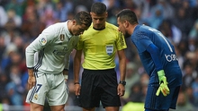 TIẾT LỘ: Ronaldo đã bị 'vua bắt phạt đền' Diego Alves chơi 'tâm lý chiến' như thế nào?