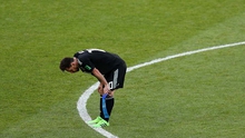 BÌNH LUẬN: Messi run rẩy, Argentina tấn công quá chậm, bế tắc