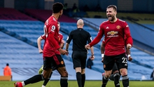 ĐIỂM NHẤN Man City 0-2 MU: 'Ông lớn' MU trở lại. Cuộc đua vô địch lại mở?