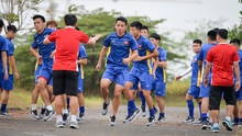 Vượt khó khăn, U23 Việt Nam 'luyện công' thế nào ở buổi đầu tiên?